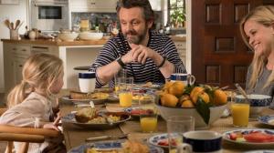 Кадры из фильма В гостях у Элис / Home Again (2017)