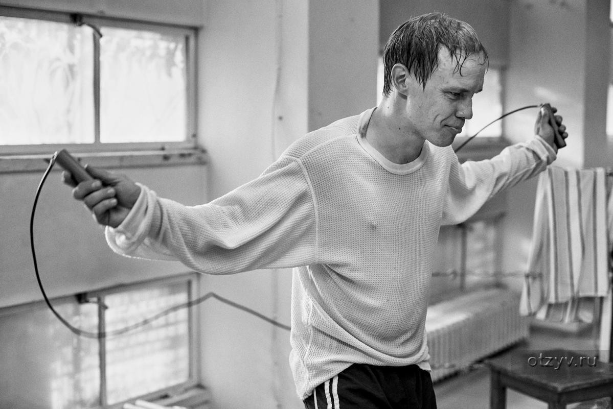 Кадр из фильма Самый счастливый день в жизни Олли Мяки / Hymyilevä mies (2017)