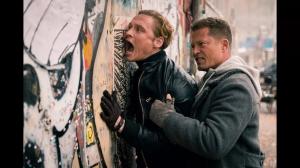 Кадры из фильма Четверо против банка / Vier gegen die Bank (2017)