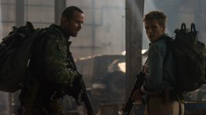 Кадры из фильма Безбашенные / Renegades (2017)