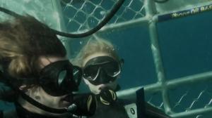 Кадры из фильма Над глубиной: Хроника выживания / Cage Dive (2016)