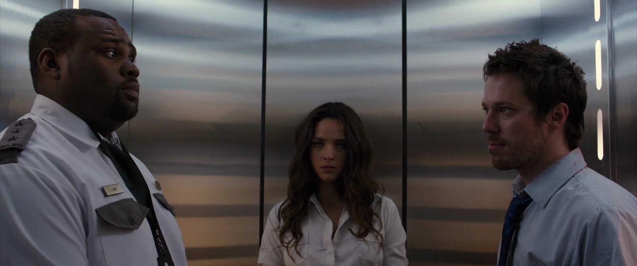 Кадр из фильма Эксперимент «Офис» / The Belko Experiment (2016)