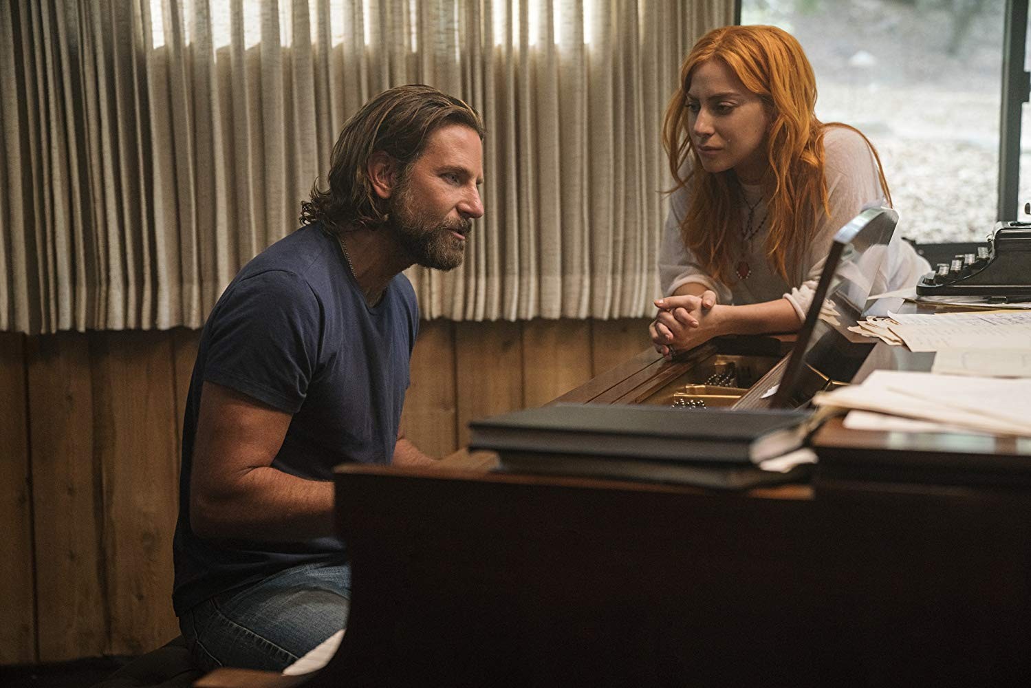 Кадр из фильма Звезда родилась / A Star Is Born (2018)