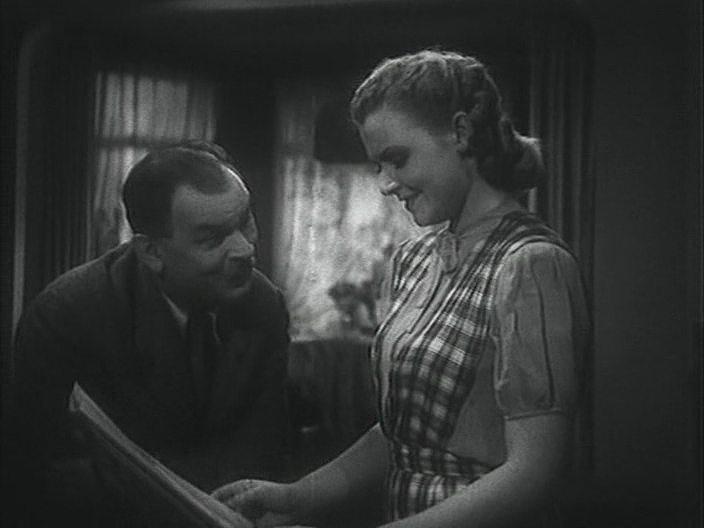 Кадр из фильма Первая перчатка (1946)