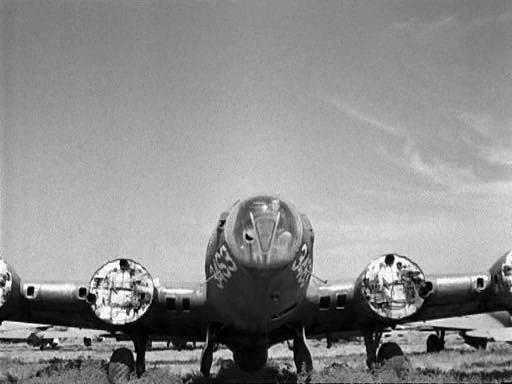 Кадр из фильма Лучшие годы нашей жизни / The Best Years of Our Lives (1946)