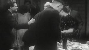 Кадры из фильма Центр нападения (1947)