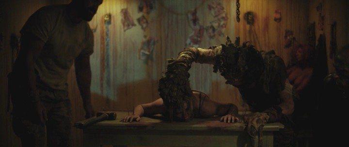 Кадр из фильма Стая / The Horde (2016)