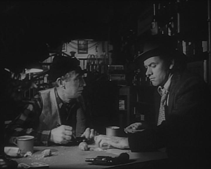 Кадр из фильма Грязная сделка / Raw Deal (1948)