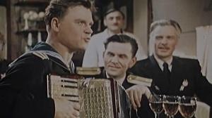 Кадры из фильма Поезд идёт на восток (1948)