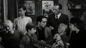 Кадры из фильма Похитители велосипедов / Ladri di biciclette (1948)