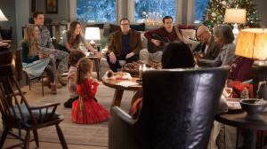 Кадры из фильма Любите Куперов / Love the Coopers (2015)