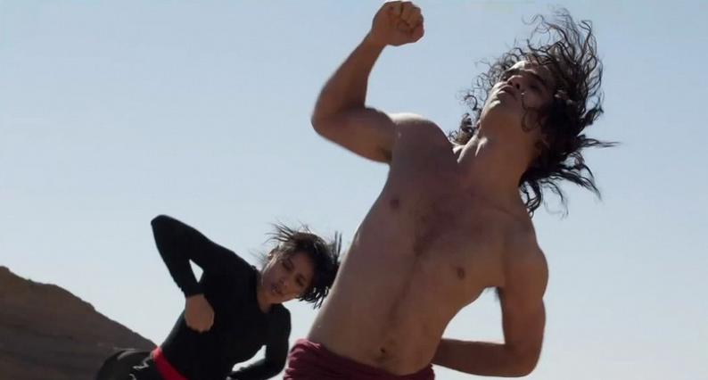 Кадр из фильма Танцующий в пустыне / Desert Dancer (2015)