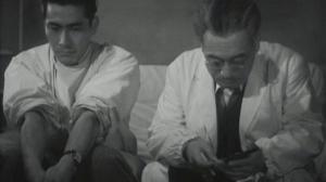 Кадры из фильма Тихая дуэль / Shizukanaru ketto (1949)
