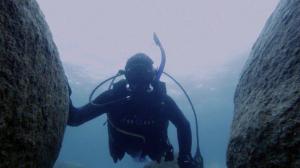 Кадры из фильма Акулье озеро / Shark Lake (2015)