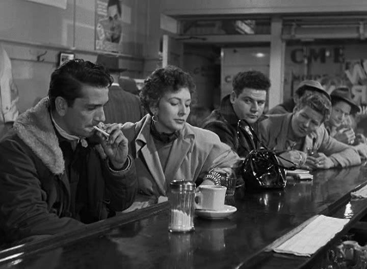Кадр из фильма Воровское шоссе / Thieves' Highway (1949)
