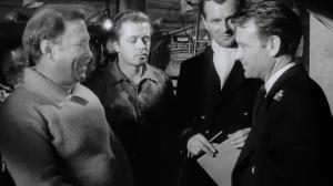 Кадры из фильма Операция «Катастрофа» / Morning Departure (1950)