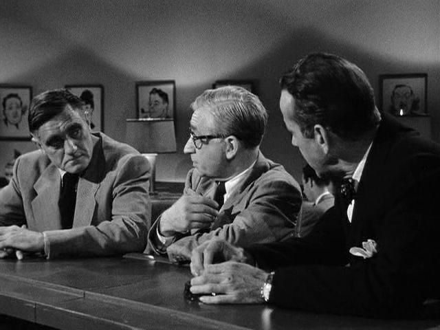 Кадр из фильма В укромном месте / In a Lonely Place (1950)