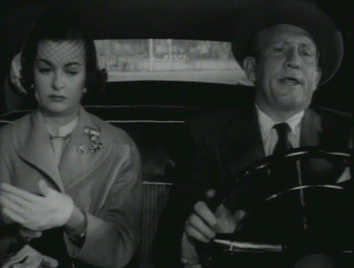 Кадр из фильма Маленькая прибыль отца / Father's Little Dividend (1951)