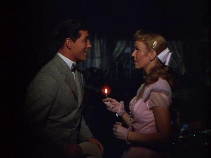 Кадр из фильма Бухта луны / On Moonlight Bay (1951)