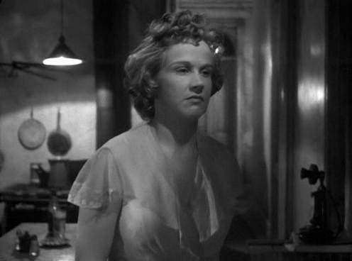 Кадр из фильма Трамвай "Желание" / A Streetcar Named Desire (1951)