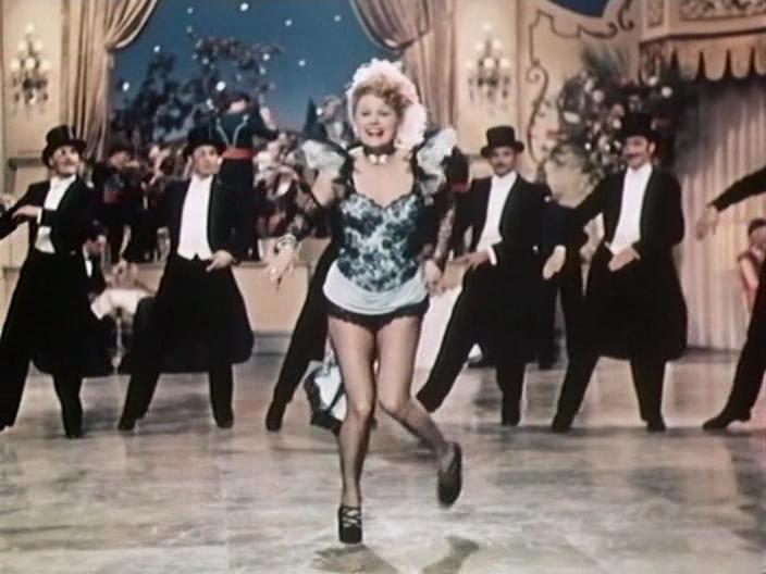 Кадр из фильма Королева Чардаша / Die Csardasfürstin (1951)