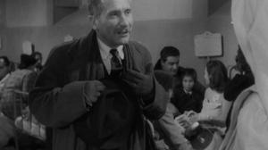 Кадры из фильма Рим в 11 часов / Roma, ore 11 (1952)