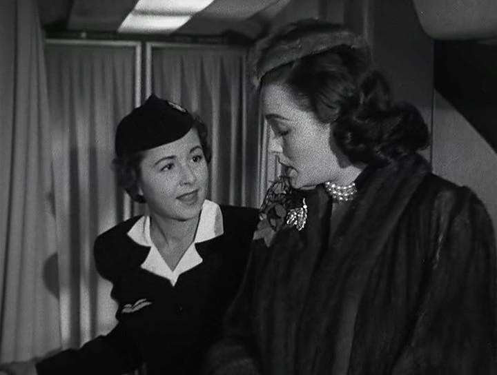Кадр из фильма Дипкурьер / Diplomatic Courier (1952)