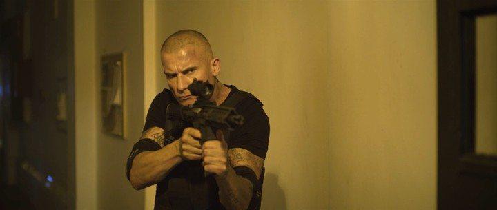 Кадр из фильма В тисках / Gridlocked (2015)