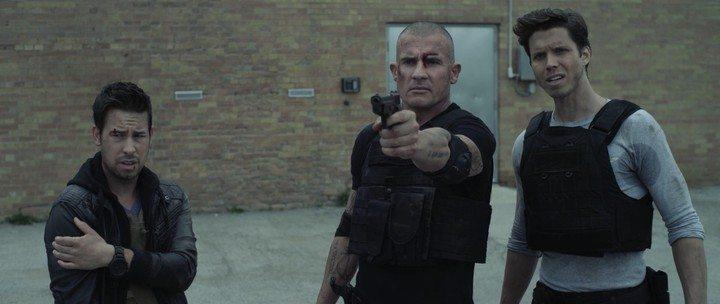 Кадр из фильма В тисках / Gridlocked (2015)