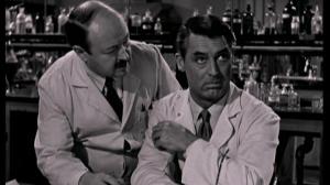 Кадры из фильма Обезьяньи проделки / Monkey Business (1952)