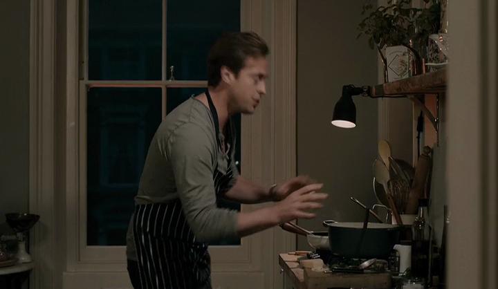 Кадр из фильма Этажом ниже / The Ones Below (2015)