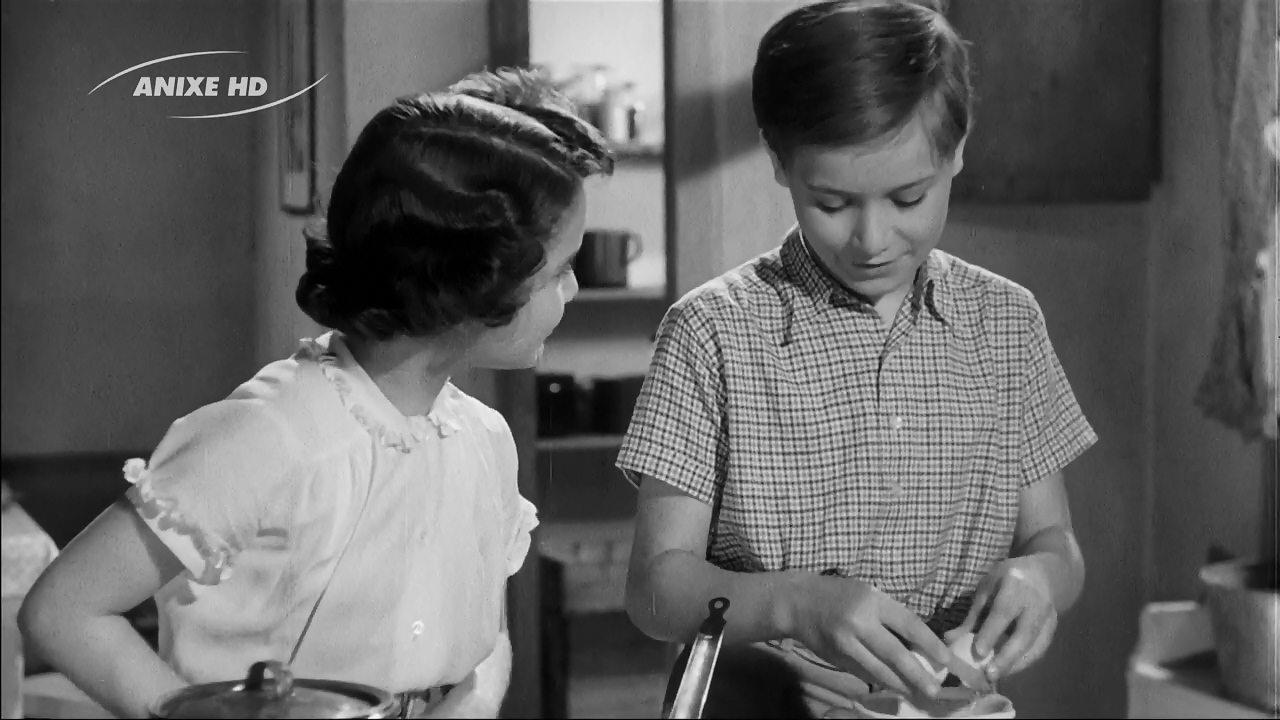 Кадр из фильма Кнопка и Антон / Pünktchen und Anton (1953)
