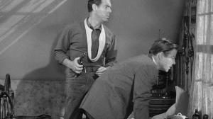 Кадры из фильма Полуночник / The Moonlighter (1953)