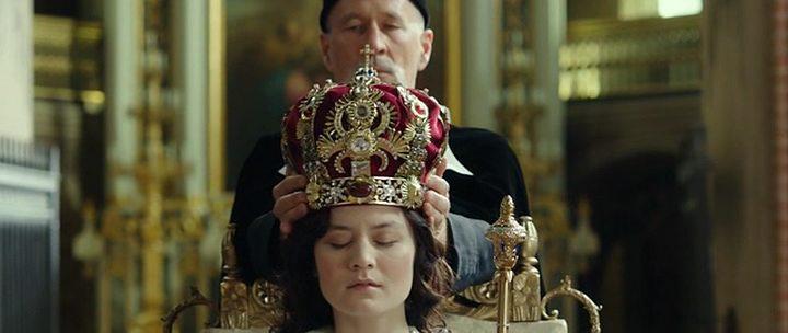Кадр из фильма Девушка-король / The girl king (2015)
