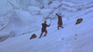 Кадры из фильма Ад Ниже Нуля / Hell Below Zero (1954)