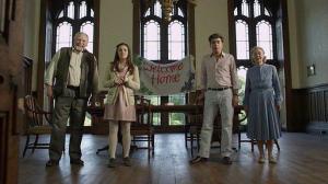 Кадры из фильма Отчужденная / Estranged (2015)