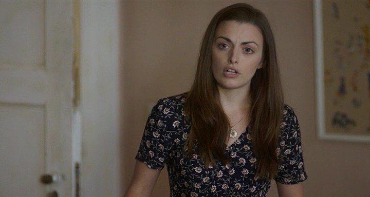 Кадр из фильма Отчужденная / Estranged (2015)