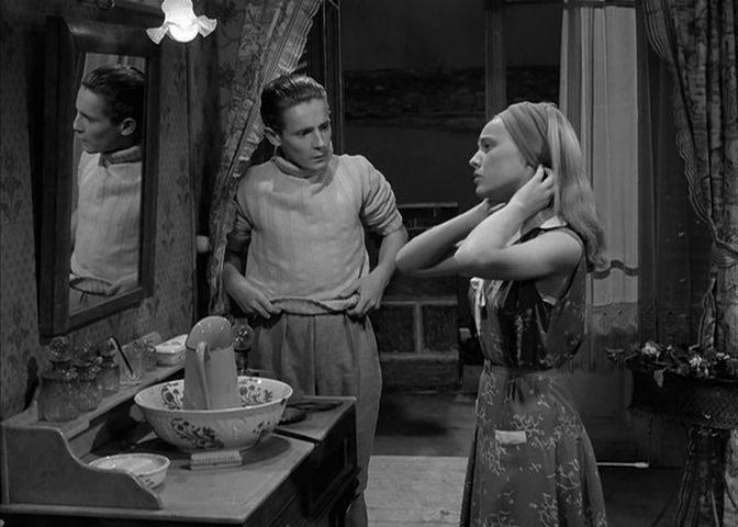 Кадр из фильма Хлеб в траве / Le blé en herbe (1954)