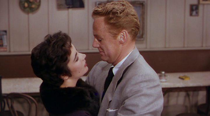 Кадр из фильма Последний раз, когда я видел Париж / The Last Time I Saw Paris (1954)