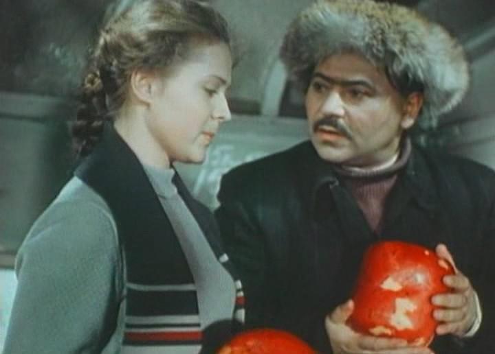 Кадр из фильма Дорога (1955)