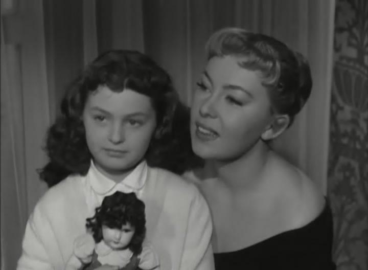 Кадр из фильма Пеп устанавливают закон / Les pépées font la loi (1955)