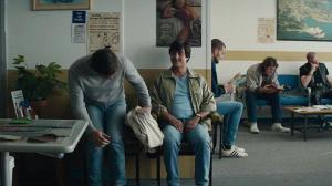 Кадры из фильма Не отпускай его / Holding the Man (2015)
