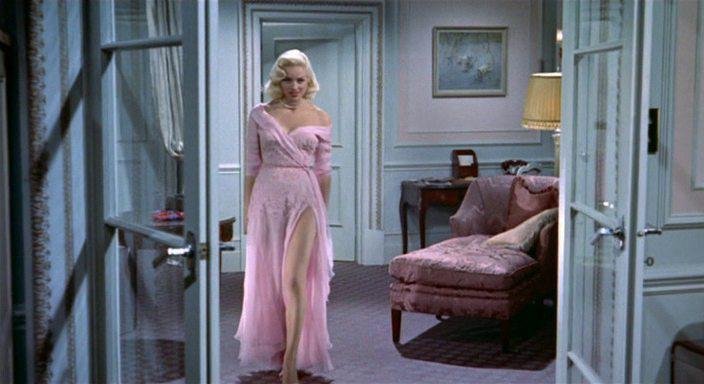 Кадр из фильма Цена денег / Value for Money (1955)