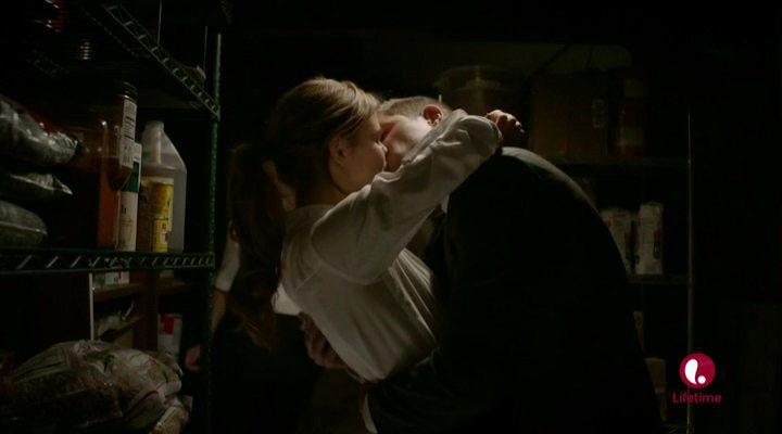 Кадр из фильма В западне / Caught (2015)
