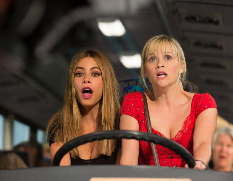 Кадр из фильма Красотки в бегах / Hot Pursuit (2015)
