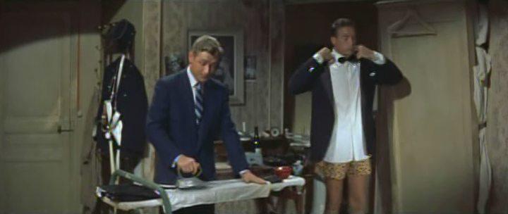 Кадр из фильма Джентльмены женятся на брюнетках / Gentlemen Marry Brunettes (1955)