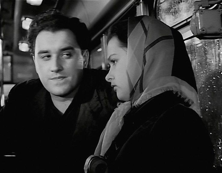 Кадр из фильма Человек родился (1956)