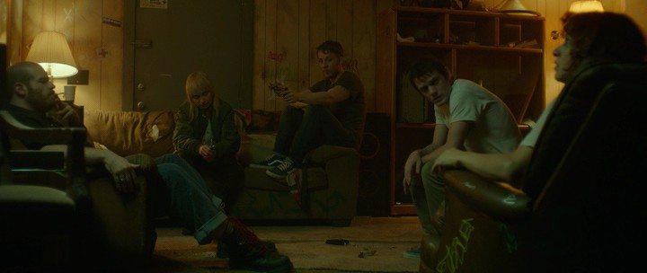 Кадр из фильма Зеленая комната / Green Room (2015)