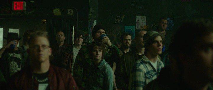 Кадр из фильма Зеленая комната / Green Room (2015)