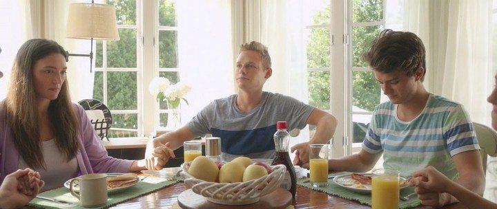 Кадр из фильма День рождения Генри Гэмбл / Henry Gamble's Birthday Party (2015)